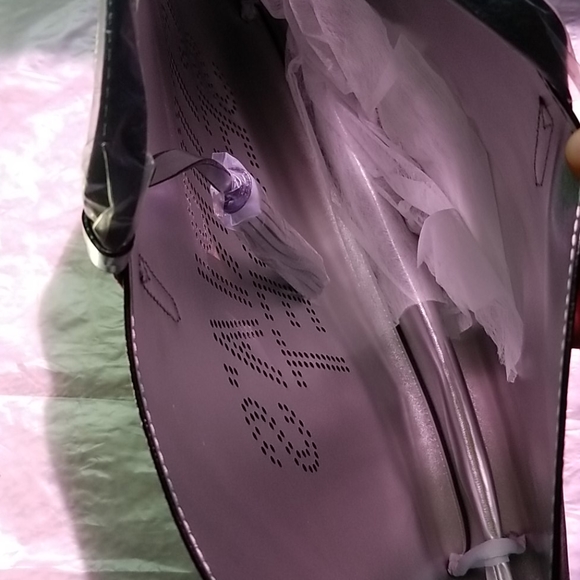 NEW Victoria's Secret tote! - Picture 4 of 11